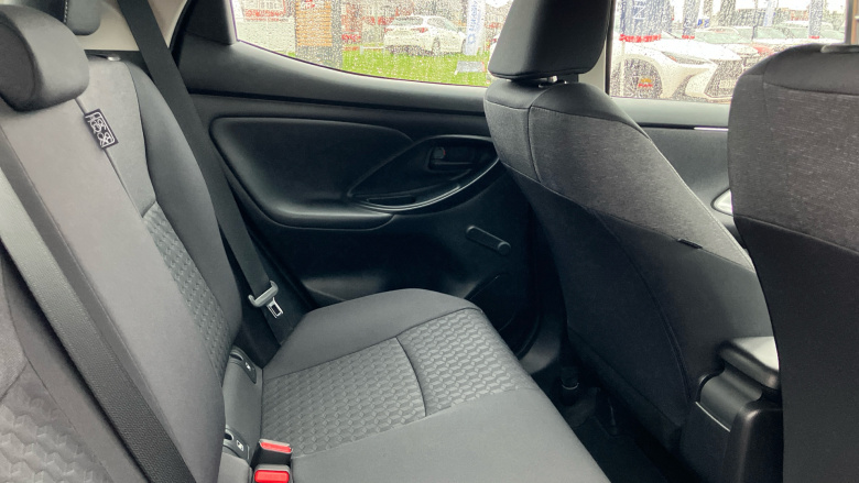 Toyota Yaris 1.5 Hybrid Icon 5dr CVT Hybrid Hatchback